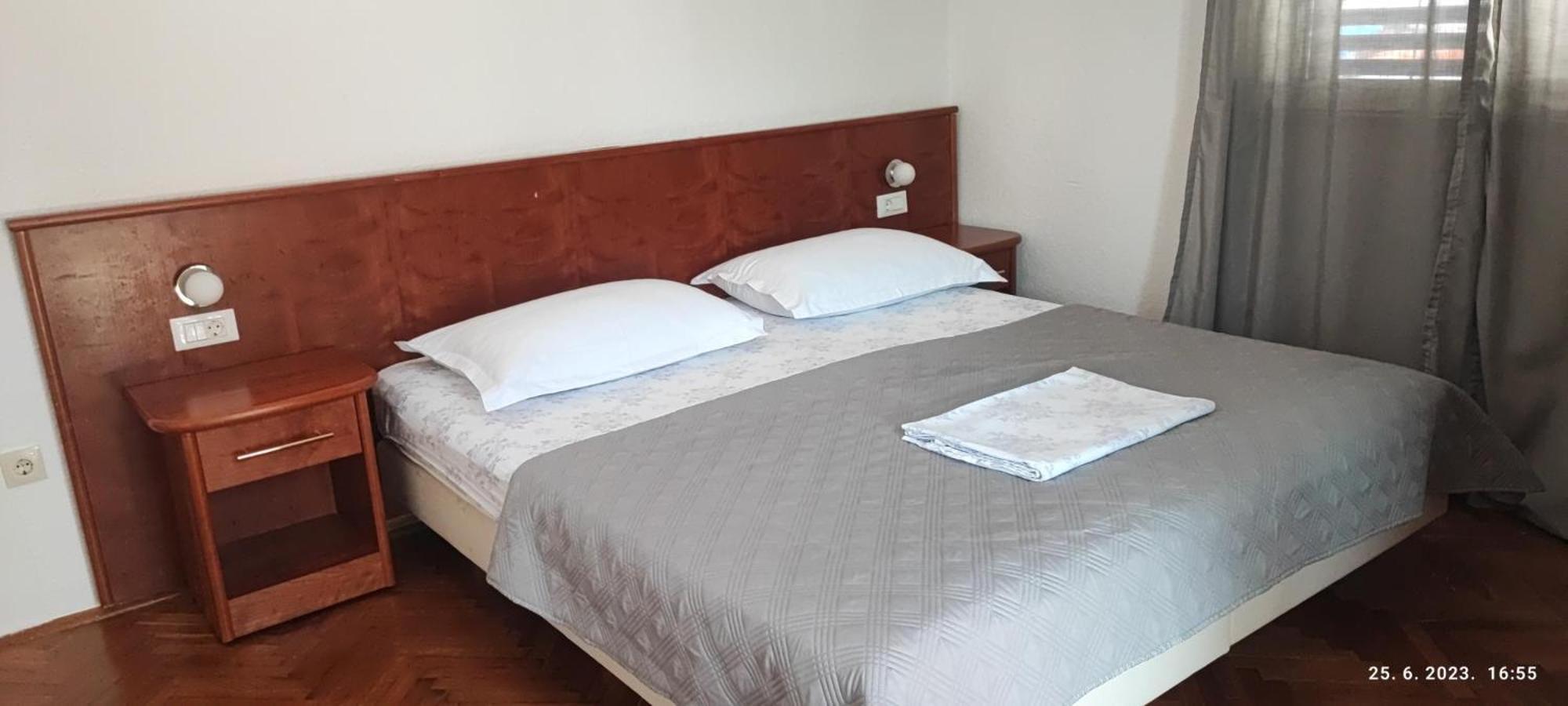 Apartment Vicko ดริเวนิก ภายนอก รูปภาพ
