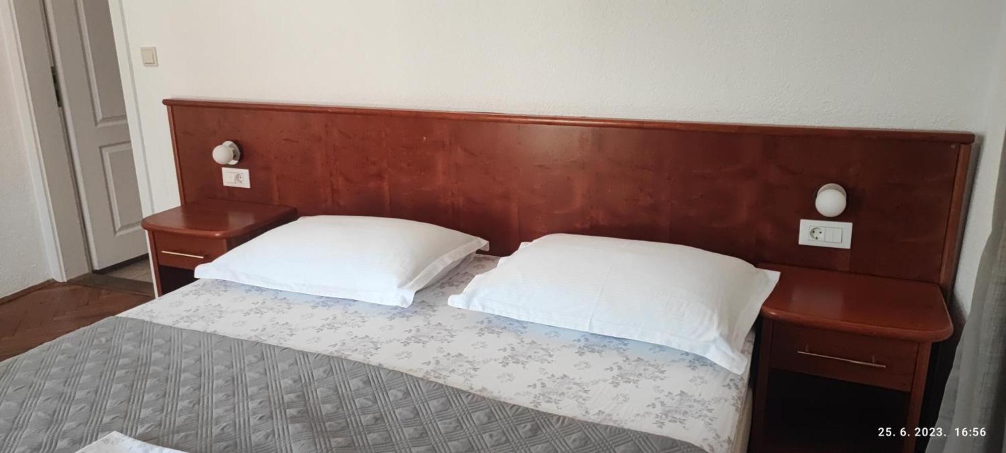Apartment Vicko ดริเวนิก ภายนอก รูปภาพ