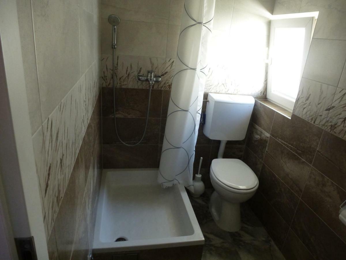 Apartment Vicko ดริเวนิก ภายนอก รูปภาพ