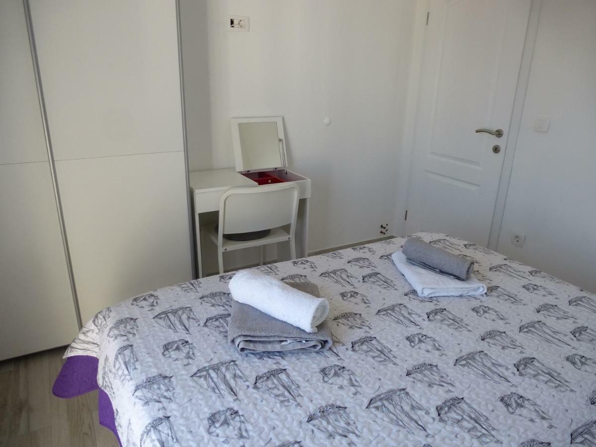 Apartment Vicko ดริเวนิก ภายนอก รูปภาพ