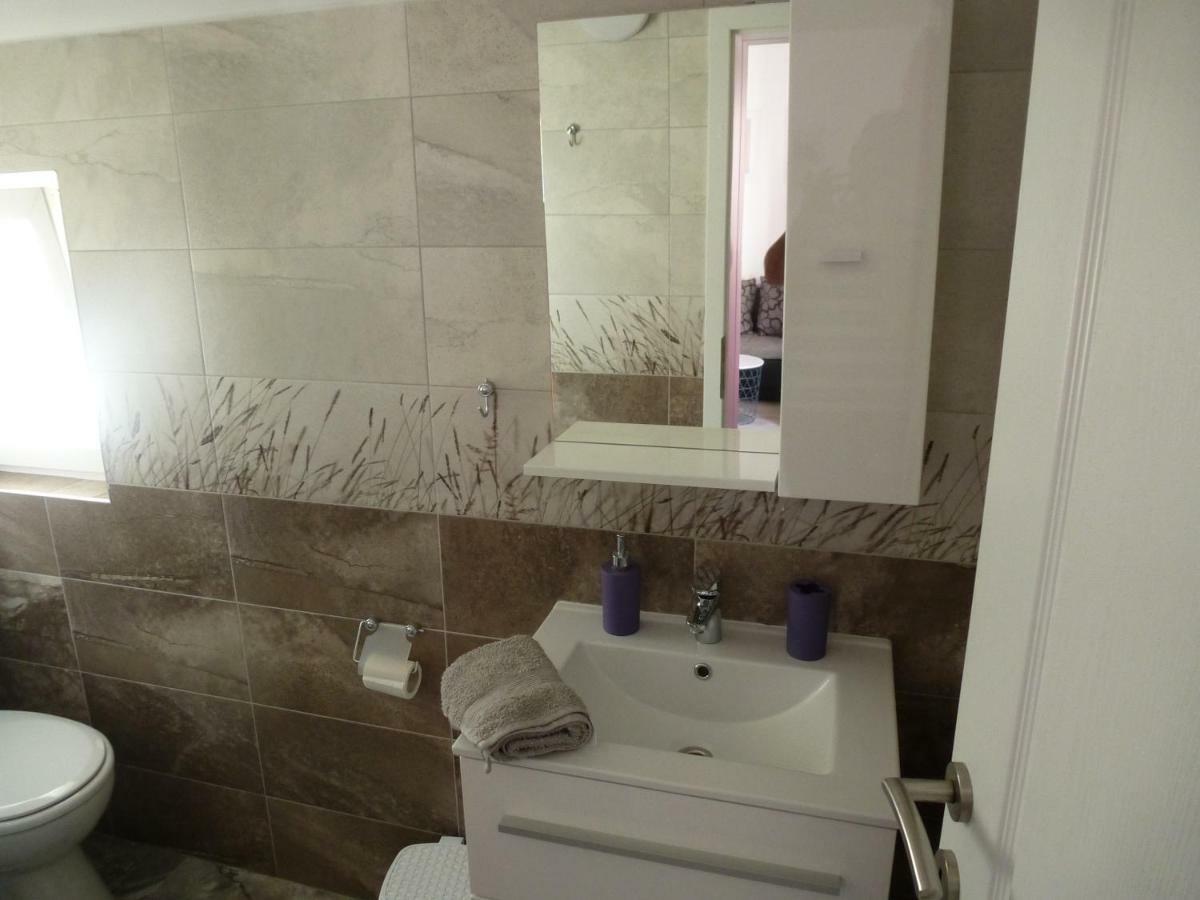 Apartment Vicko ดริเวนิก ภายนอก รูปภาพ