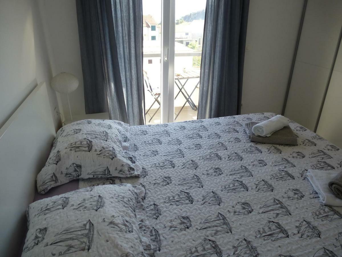 Apartment Vicko ดริเวนิก ภายนอก รูปภาพ
